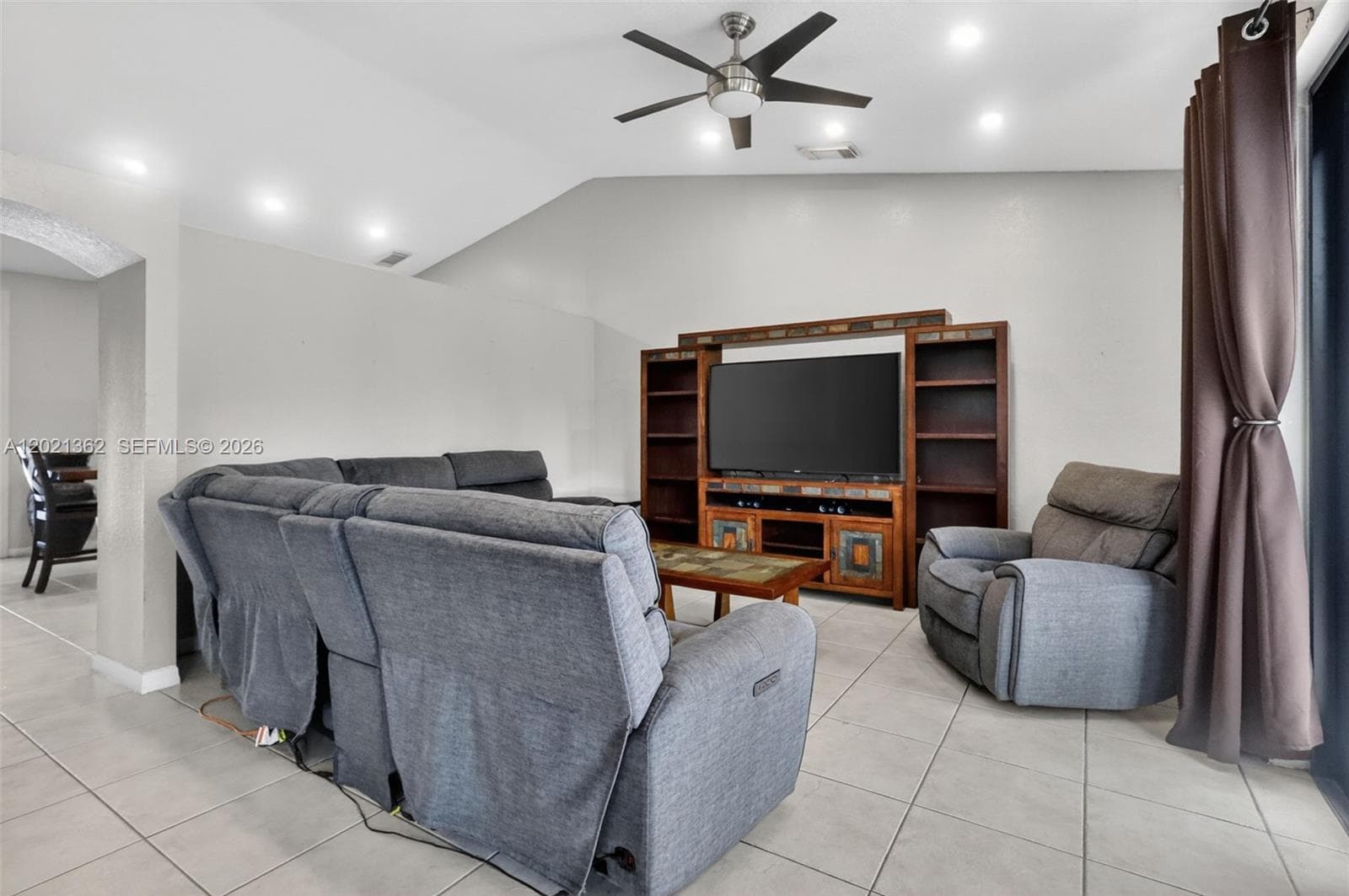8892 NW 167th St, Miami Lakes FL 33018 — 46