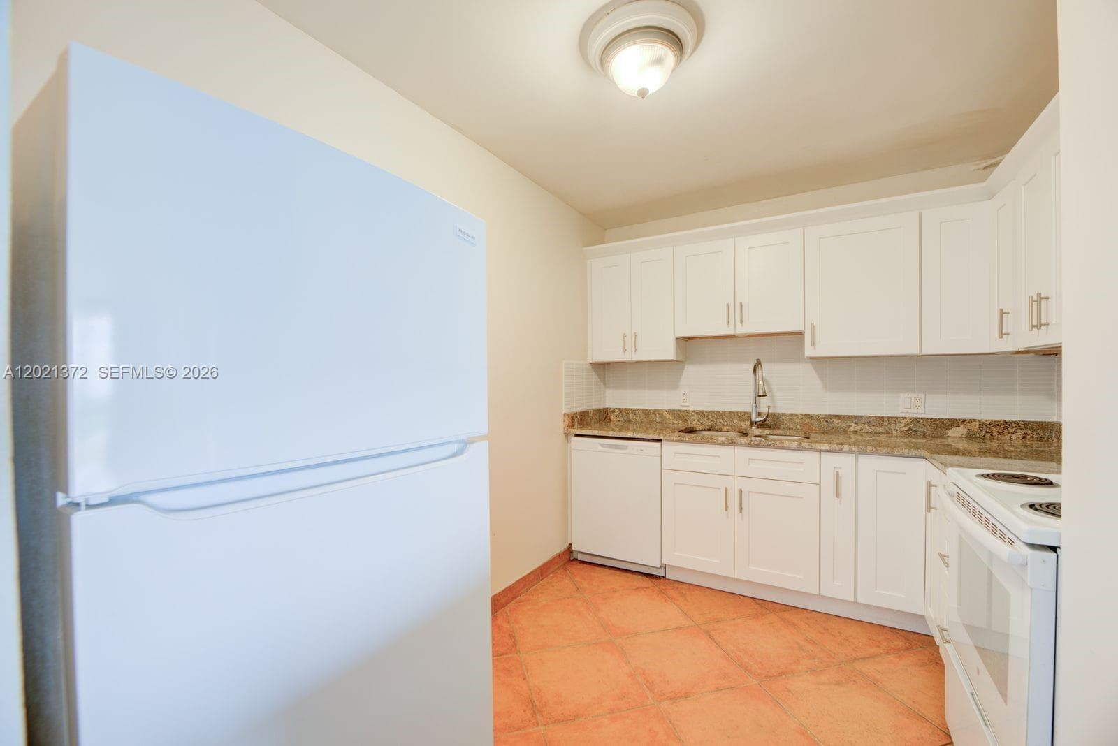 2500 NE 135th St # B506, North Miami FL 33181 — 18