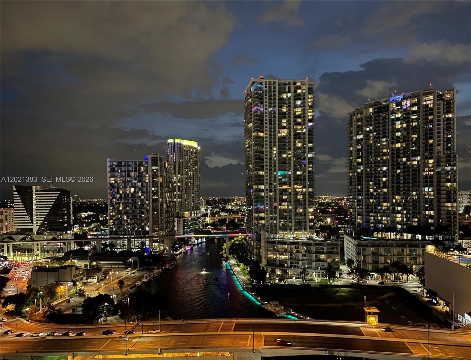 31 SE 5th St # 2307, Miami FL 33131 — 2