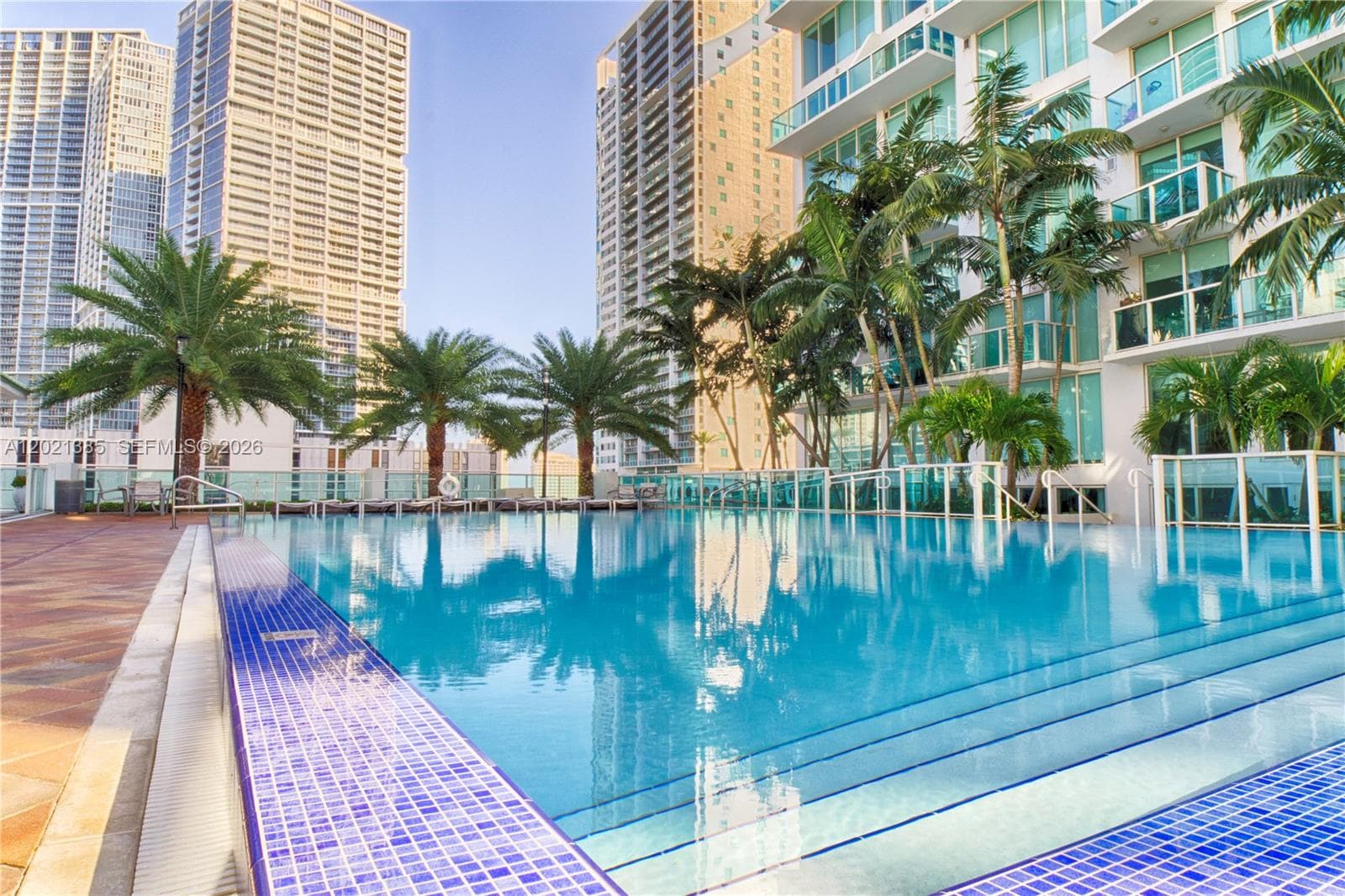 31 SE 5th St # 1208, Miami FL 33131 — 23