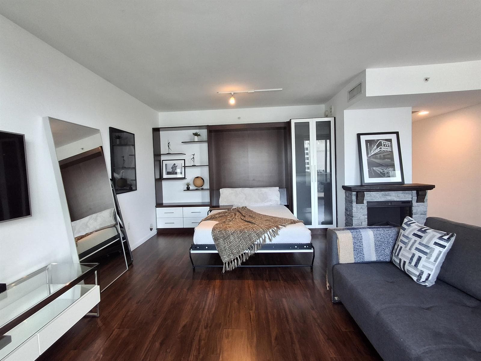 244 Biscayne Boulevard # 2805, Miami FL 33132 — 10