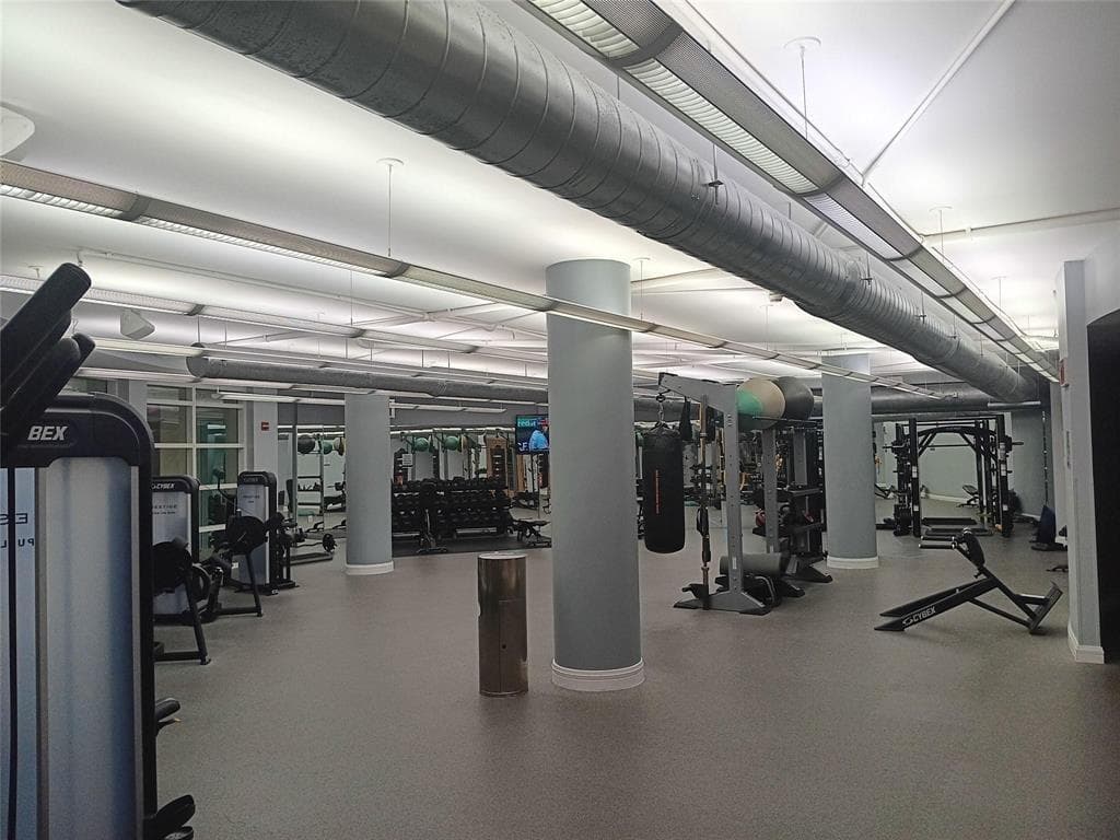 244 Biscayne Boulevard # 2805, Miami FL 33132 — 14