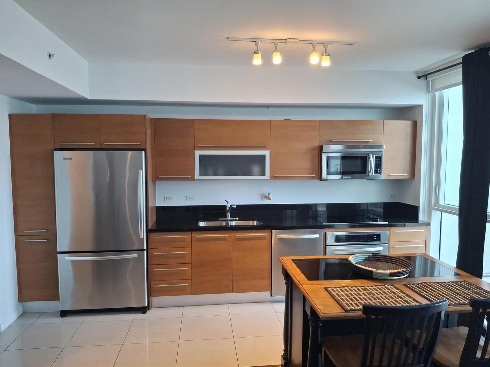 244 Biscayne Boulevard # 2805, Miami FL 33132 — 4