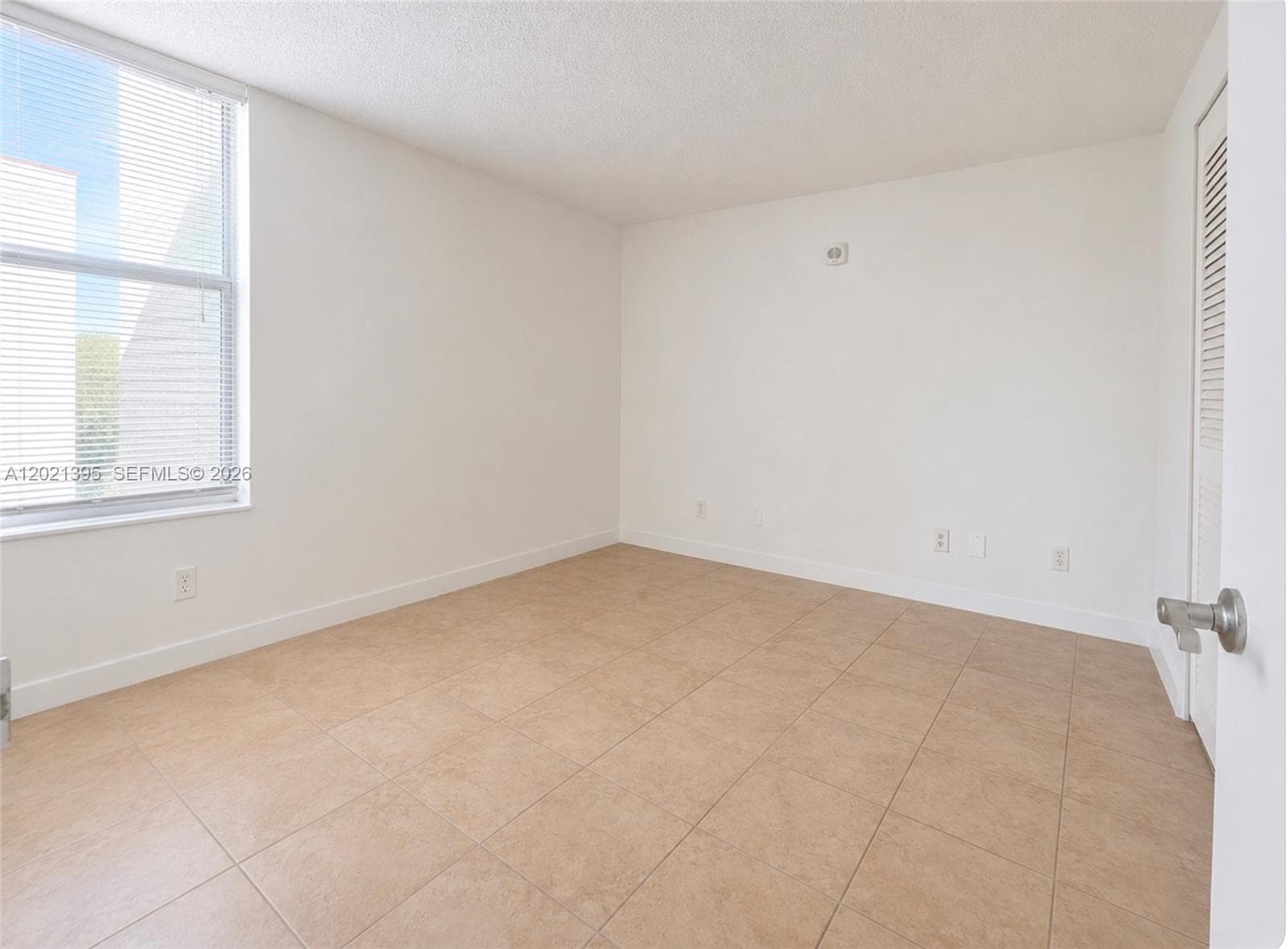 2020 NE 135th St # 310, North Miami FL 33181 — 10