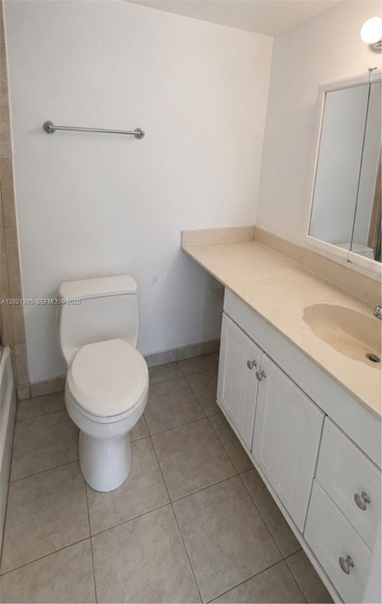 2020 NE 135th St # 310, North Miami FL 33181 — 8