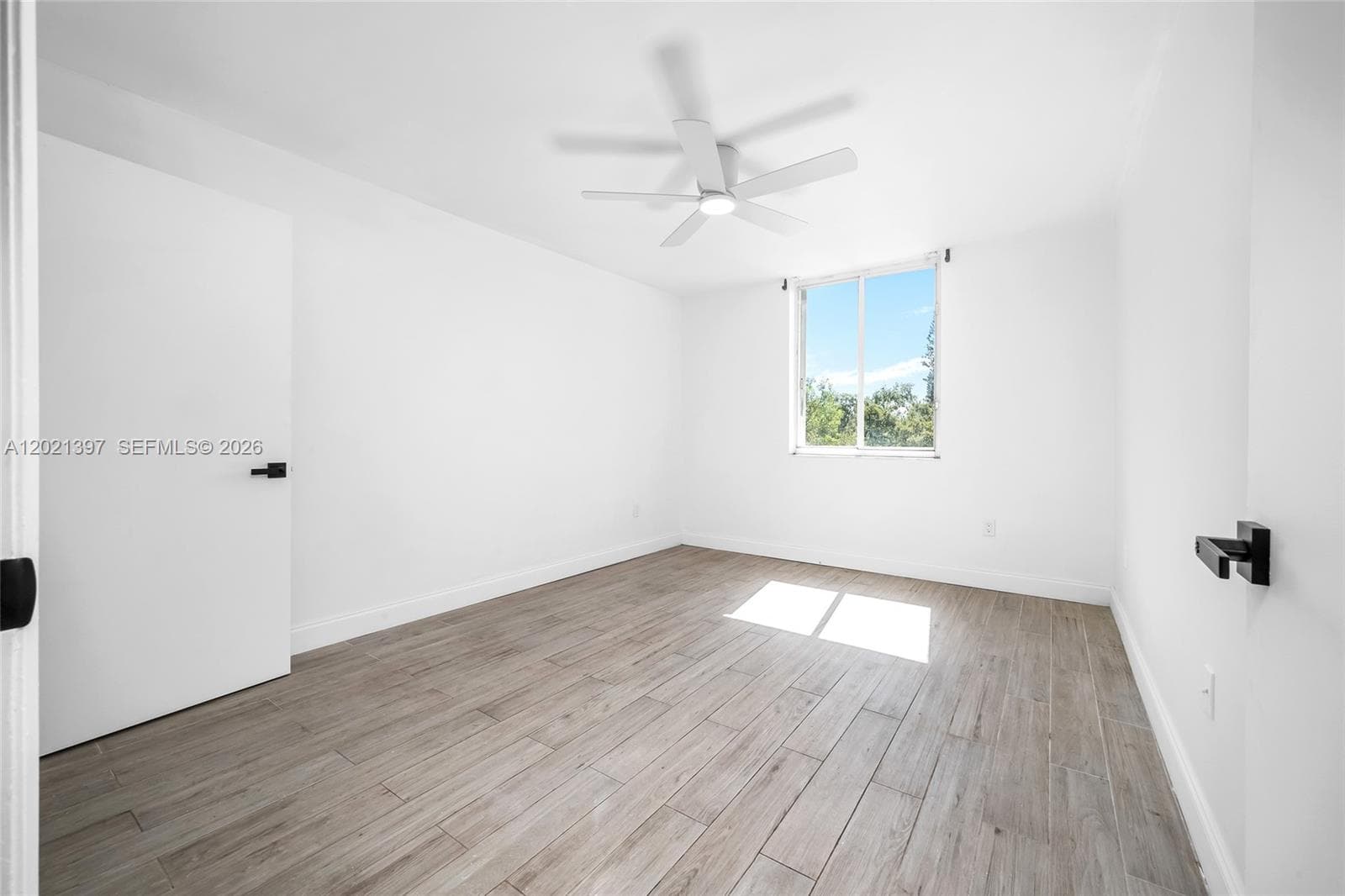 1010 NW 11th St # 507, Miami FL 33136 — 16