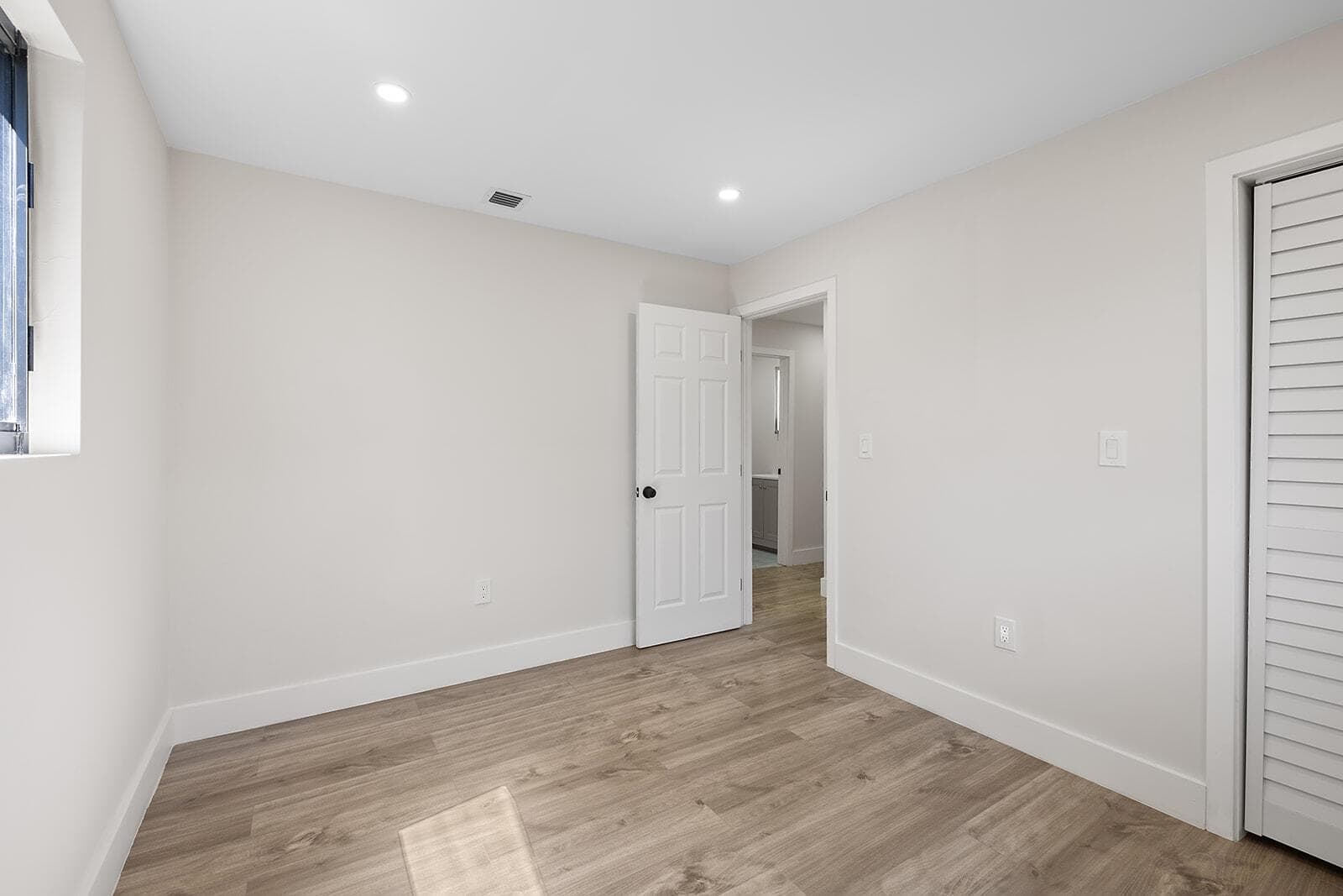 1522 NW 41st Street, Miami FL 33142 — 23
