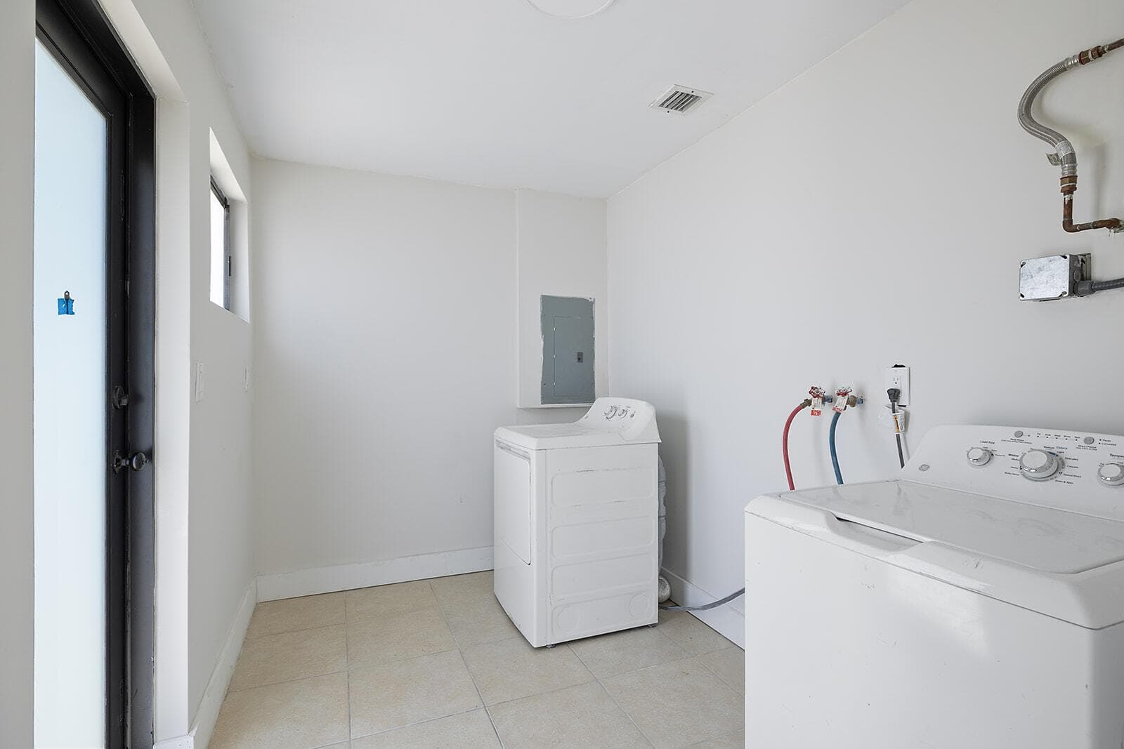1522 NW 41st Street, Miami FL 33142 — 13