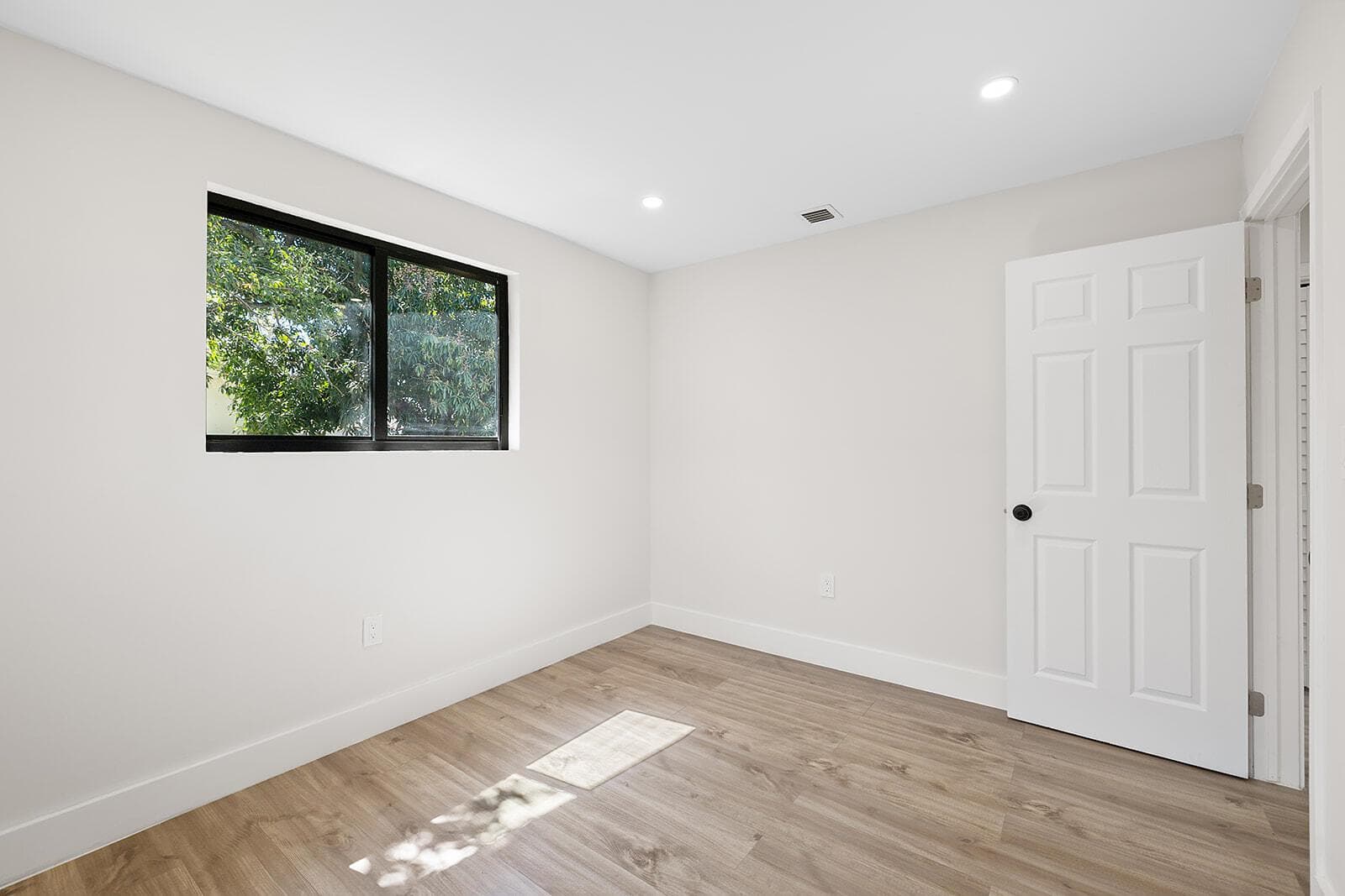 1522 NW 41st Street, Miami FL 33142 — 22