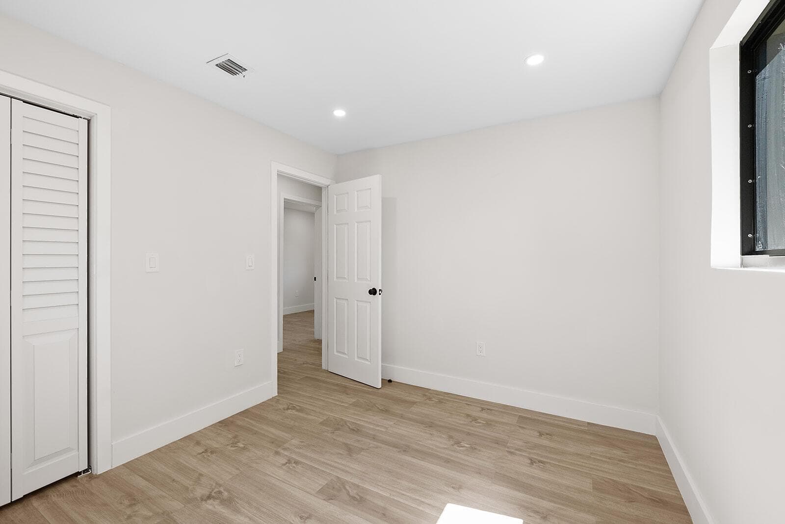 1522 NW 41st Street, Miami FL 33142 — 28