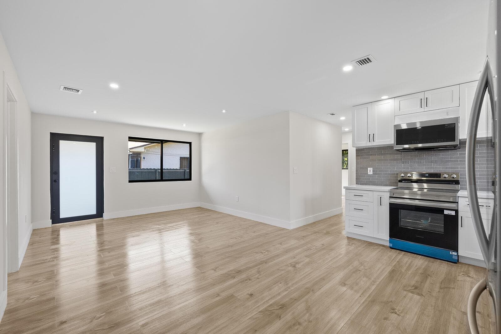 1522 NW 41st Street, Miami FL 33142 — 5