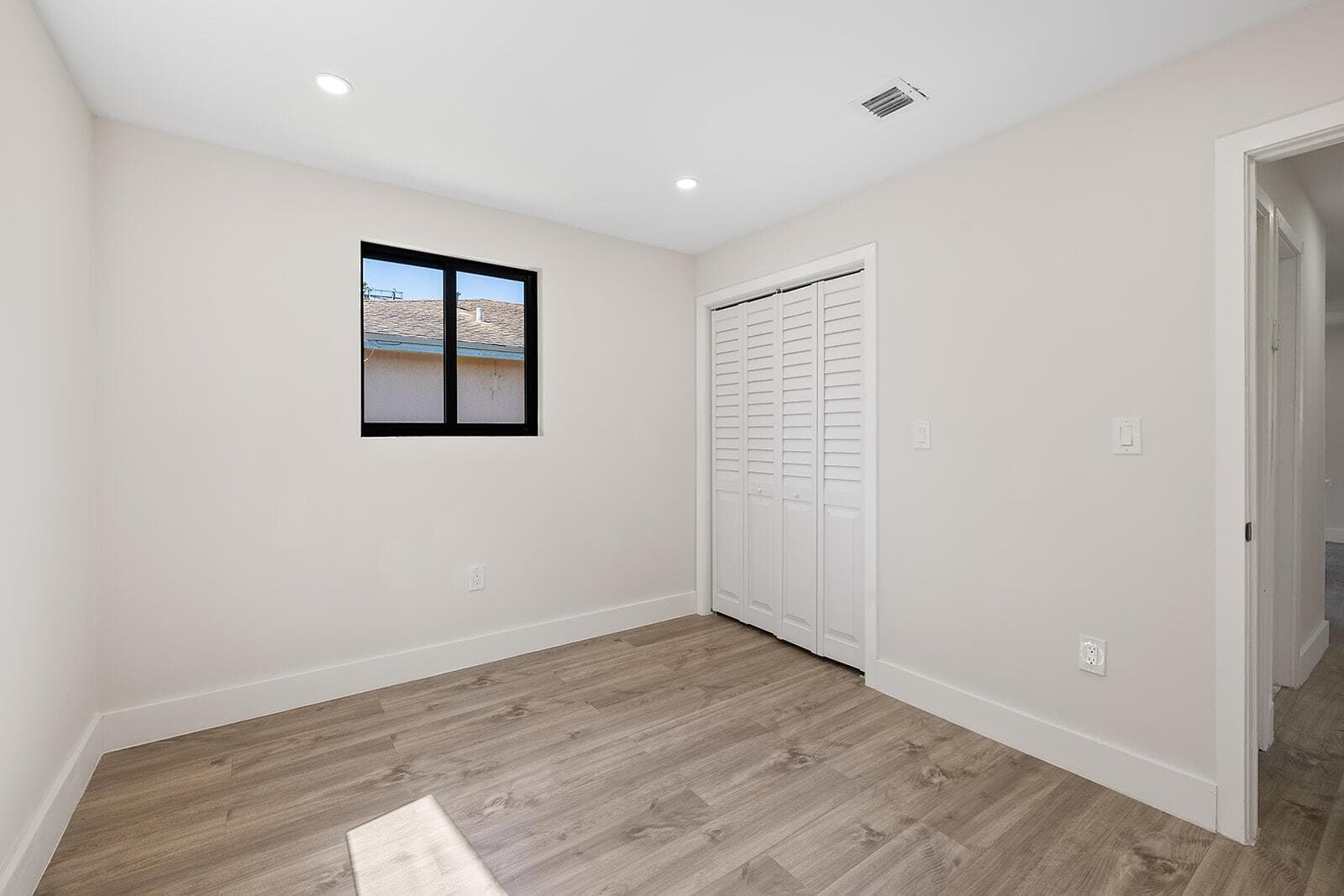 1522 NW 41st Street, Miami FL 33142 — 25