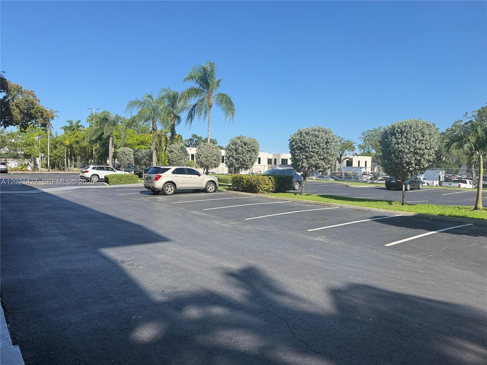 290 NW 165th St # 700, Miami FL 33169 — 18