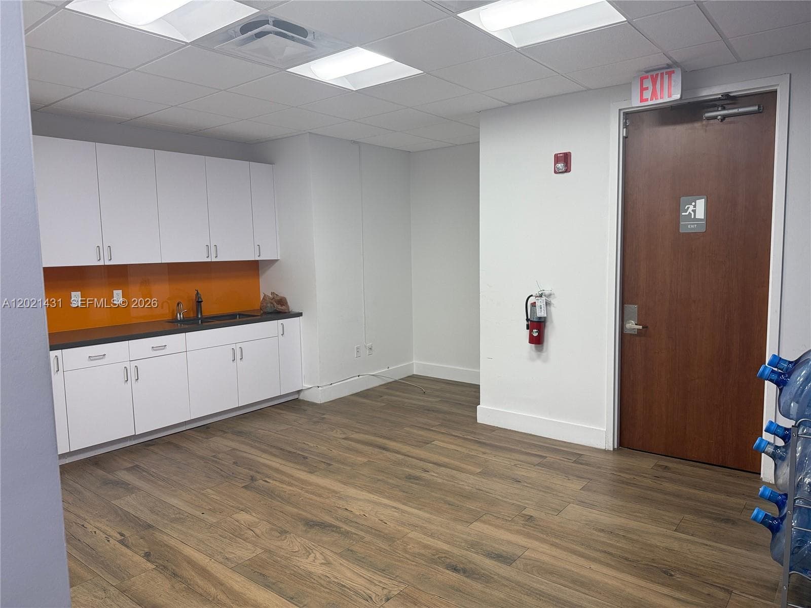 290 NW 165th St # 2, Miami FL 33169 — 3