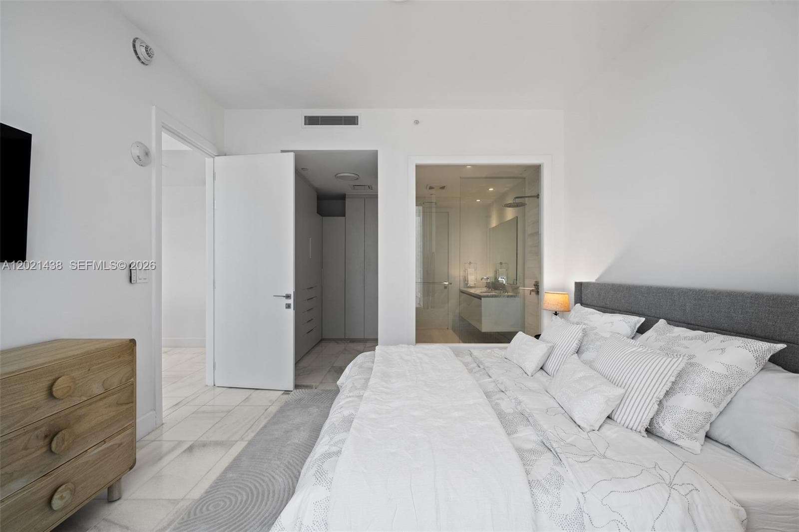 700 NE 26th Ter # 2105, Miami FL 33137 — 25