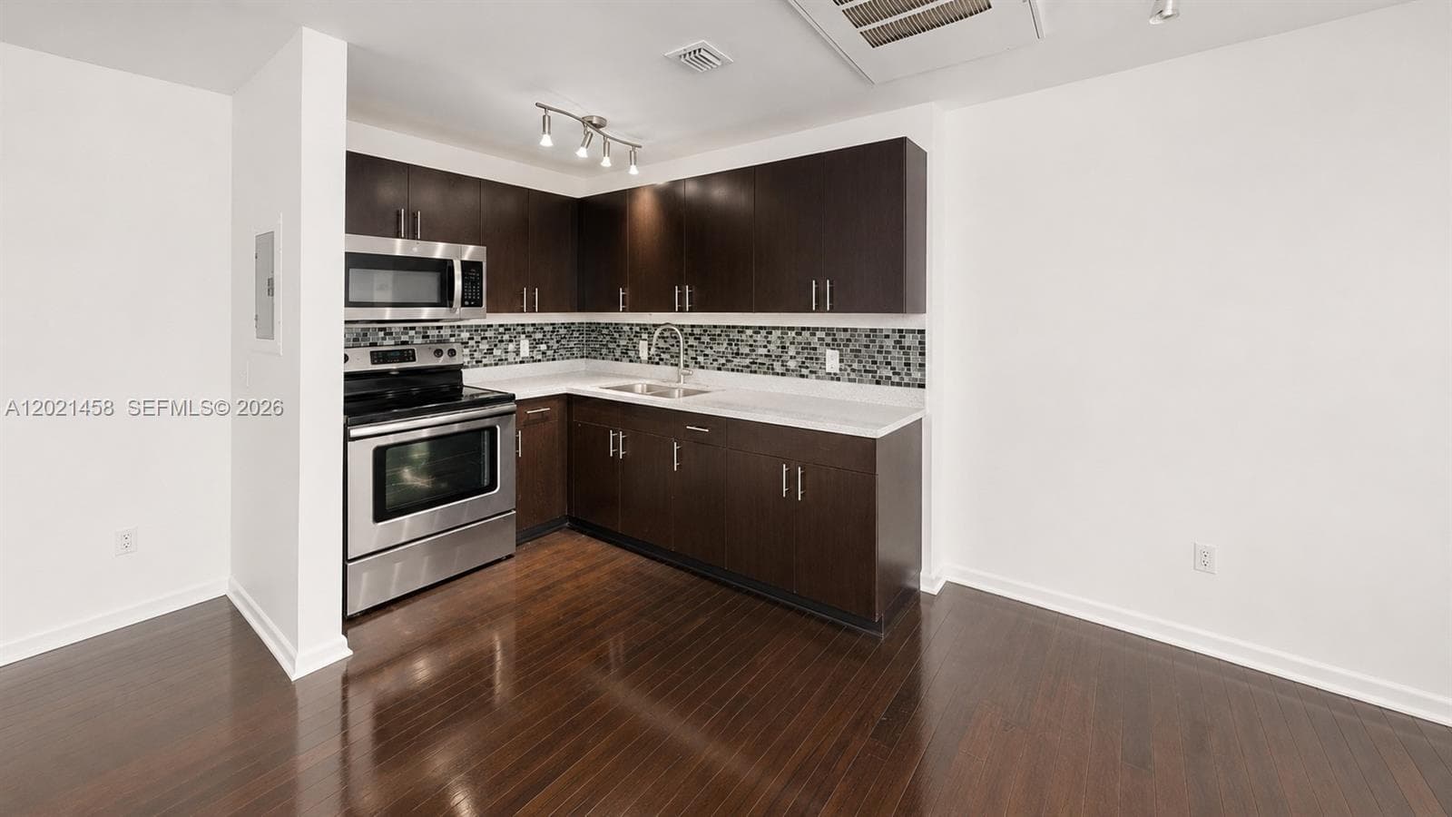 1542 Drexel Ave # 105, Miami Beach FL 33139 — 2