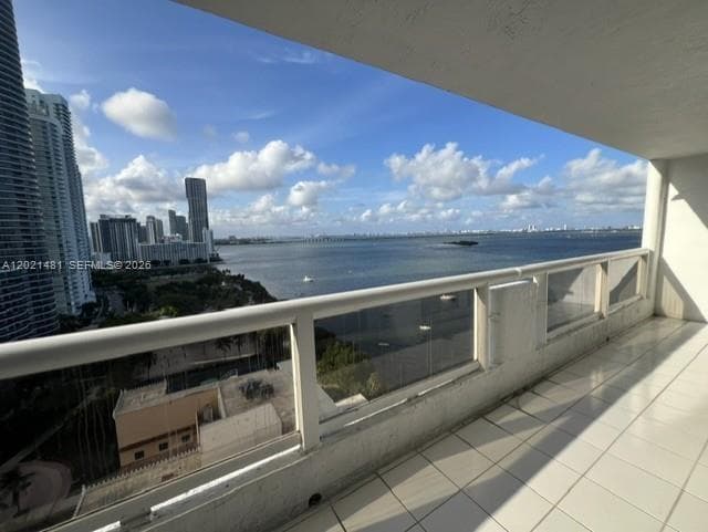 1717 N Bayshore Dr # 2136, Miami FL 33132 — 13