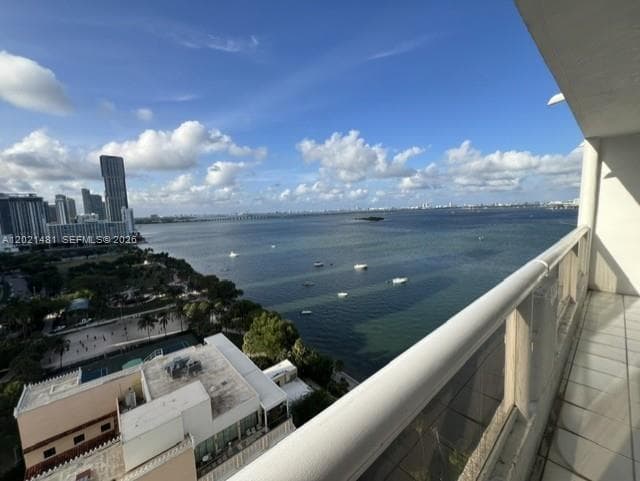 1717 N Bayshore Dr # 2136, Miami FL 33132 — 14