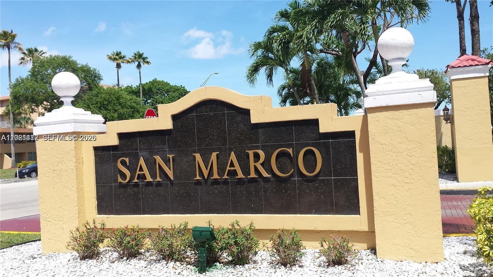 8860 Fontainebleau Blvd # 405, Miami FL 33172 — 18