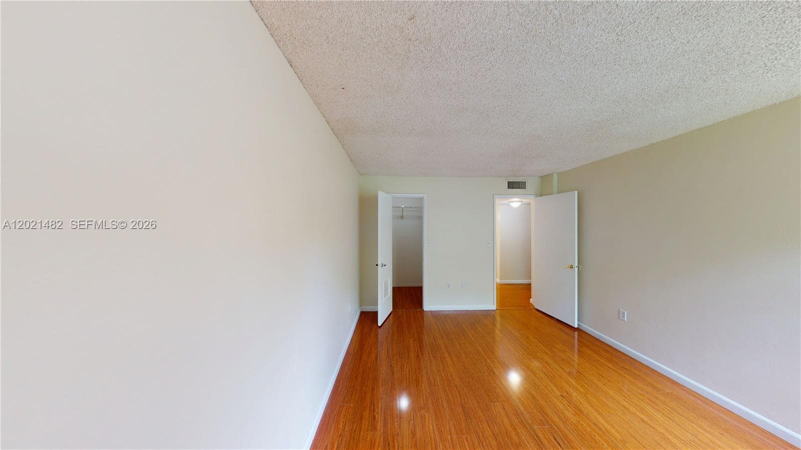 8860 Fontainebleau Blvd # 405, Miami FL 33172 — 15