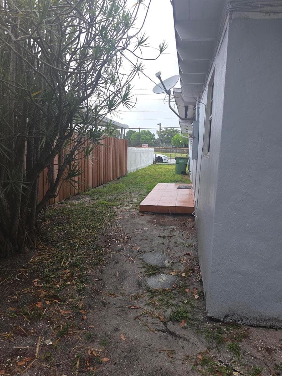 1210 NW 135th Street, North Miami FL 33167 — 16