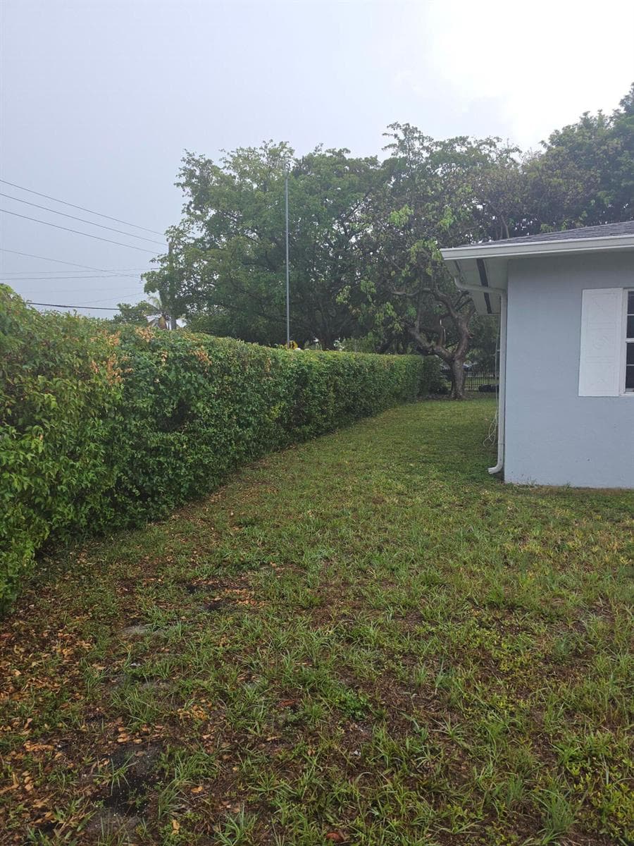1210 NW 135th Street, North Miami FL 33167 — 15