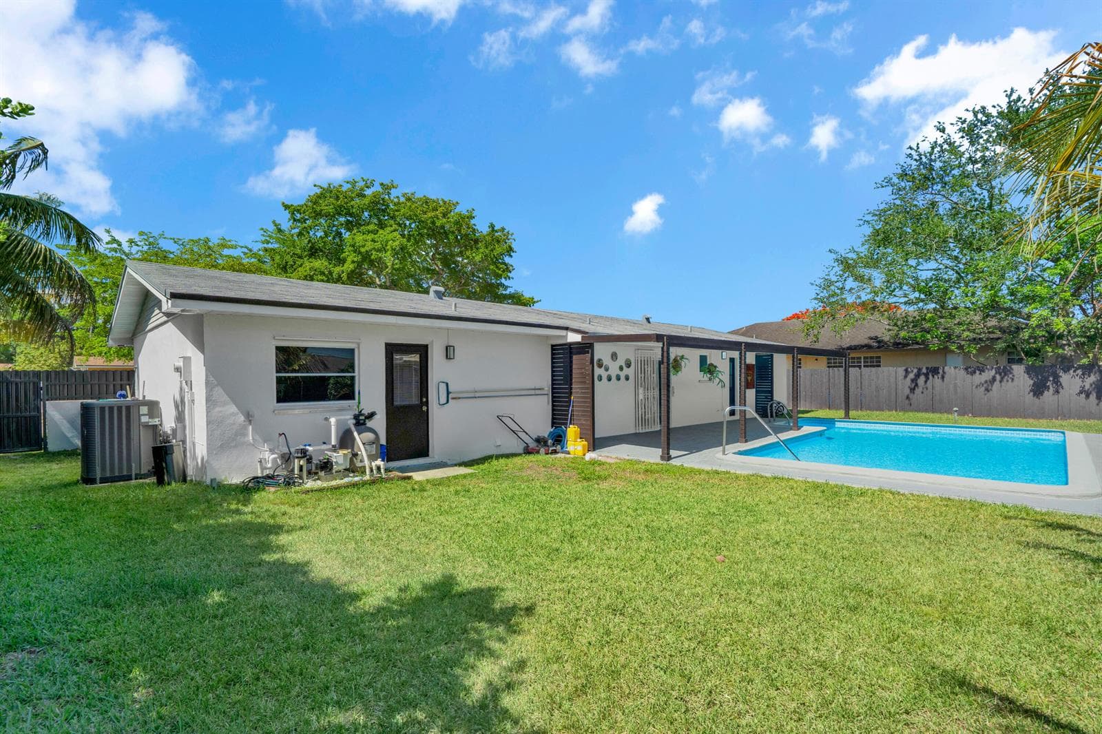 8824 SW 197th Terrace, Cutler Bay FL 33157 — 47