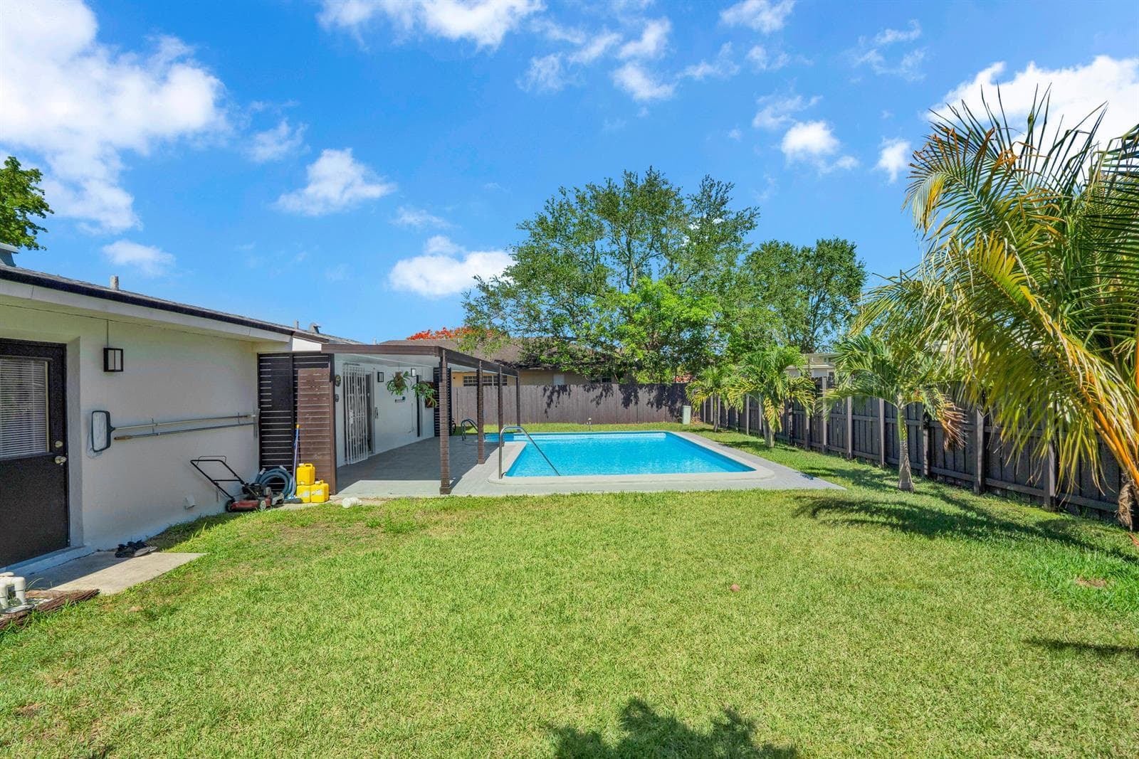 8824 SW 197th Terrace, Cutler Bay FL 33157 — 43