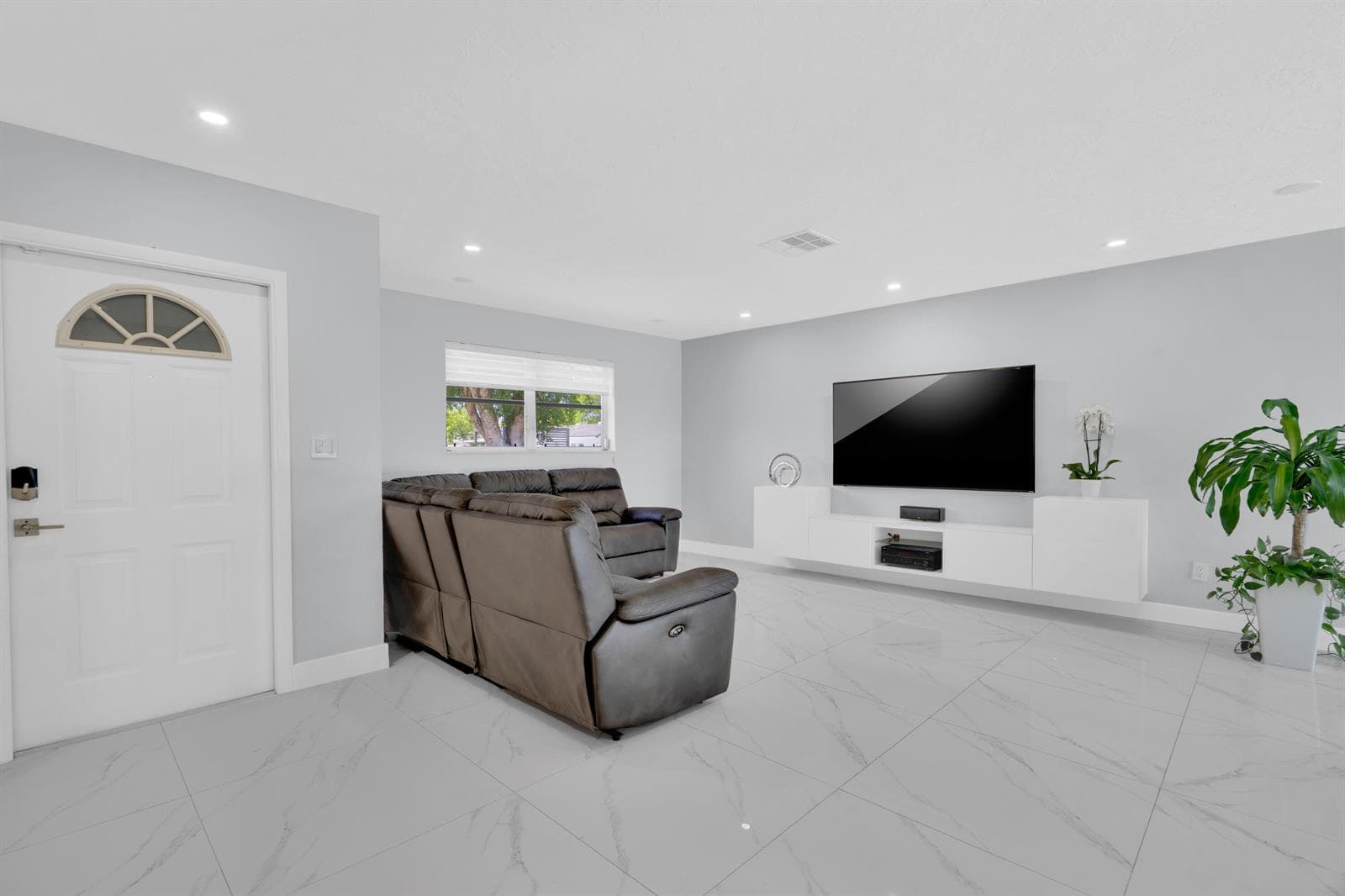 8824 SW 197th Terrace, Cutler Bay FL 33157 — 15