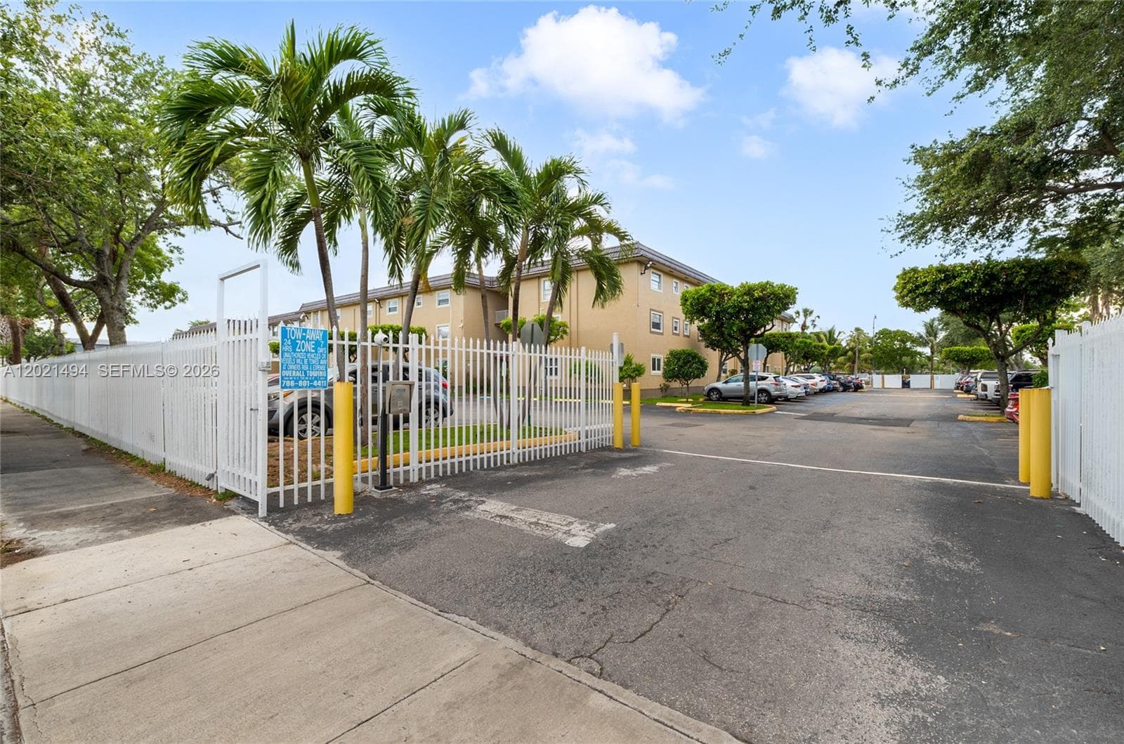 4655 Palm Ave # 332, Hialeah FL 33012 — 17