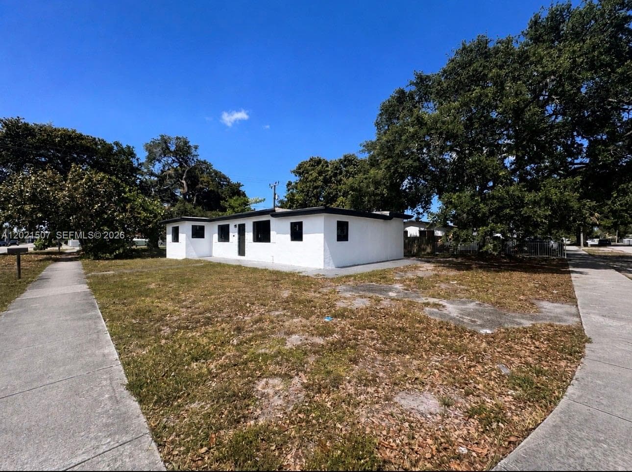 16301 NW 32nd Ave, Miami Gardens FL 33054 — 2