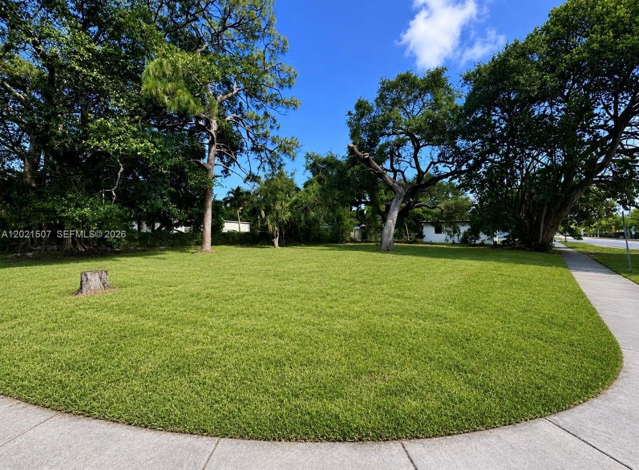 16301 NW 32nd Ave, Miami Gardens FL 33054 — 20