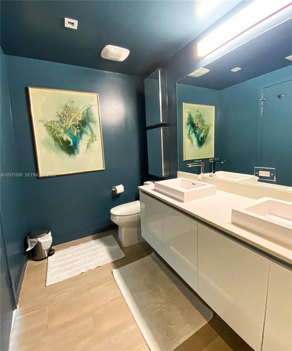 1600 SW 1 AVE # 515, Miami FL 33129 — 18