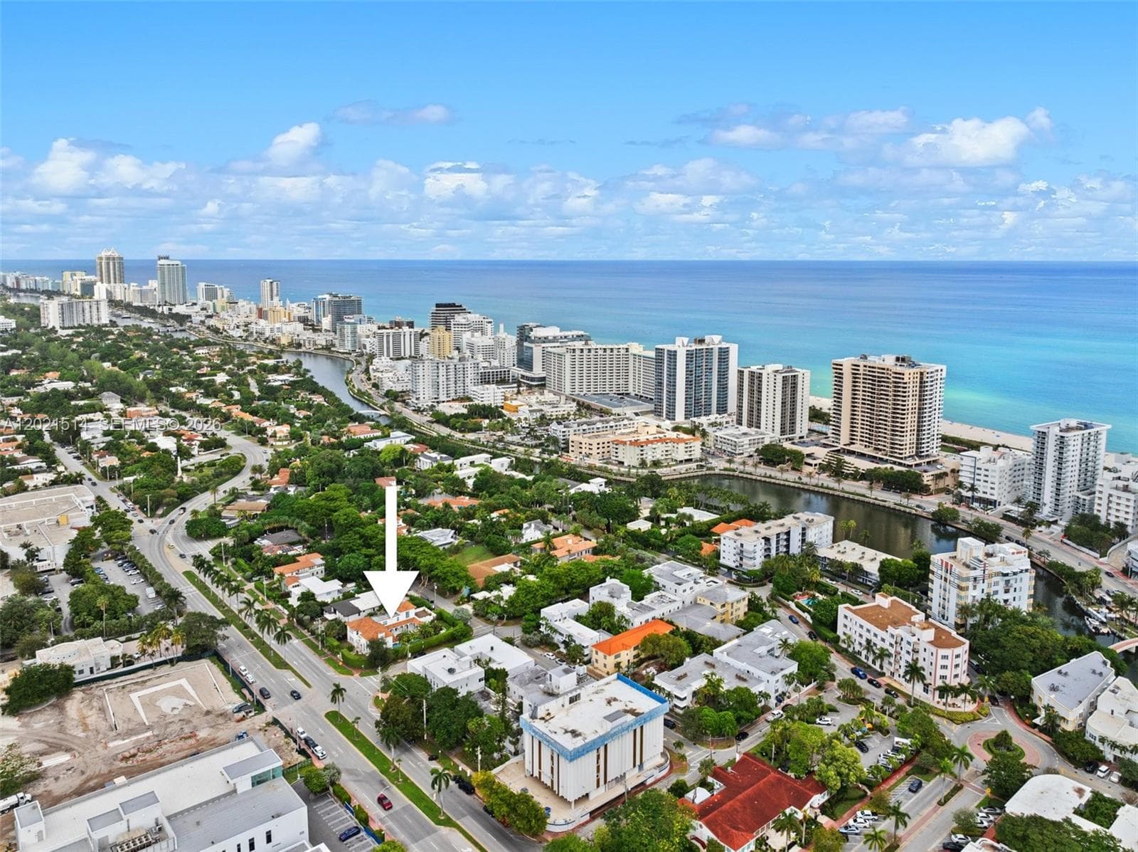 2501 Pine Tree Dr, Miami Beach FL 33140 — 52