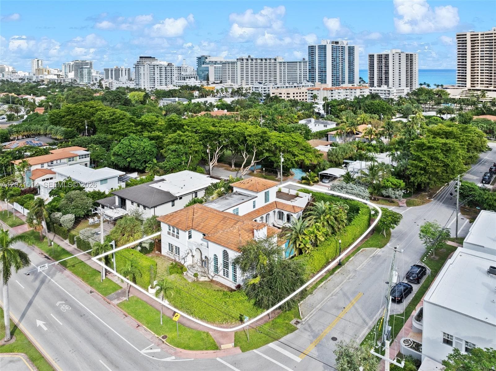 2501 Pine Tree Dr, Miami Beach FL 33140 — 46