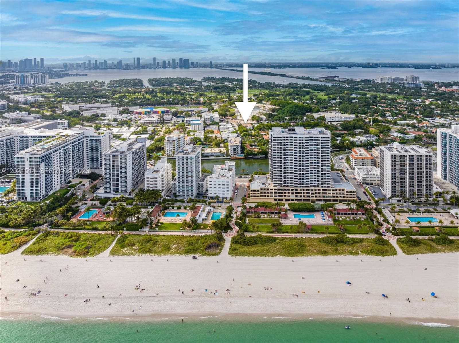 2501 Pine Tree Dr, Miami Beach FL 33140 — 55