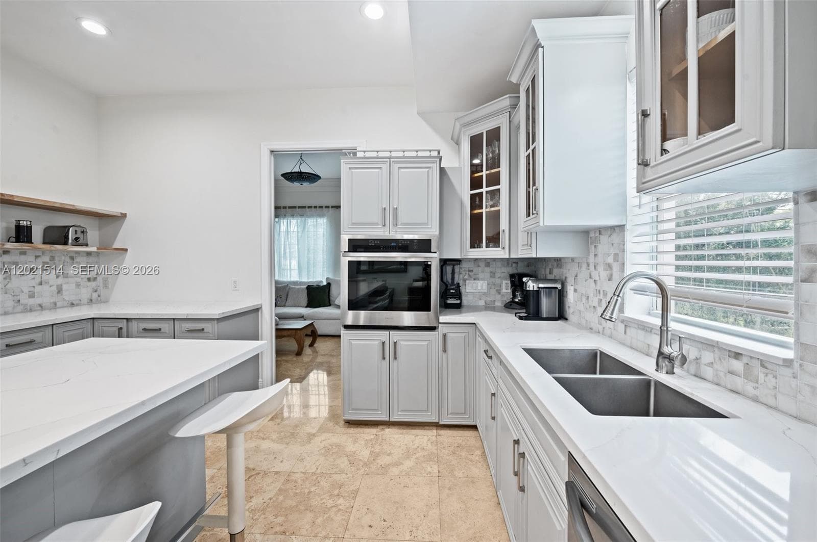 2501 Pine Tree Dr, Miami Beach FL 33140 — 15