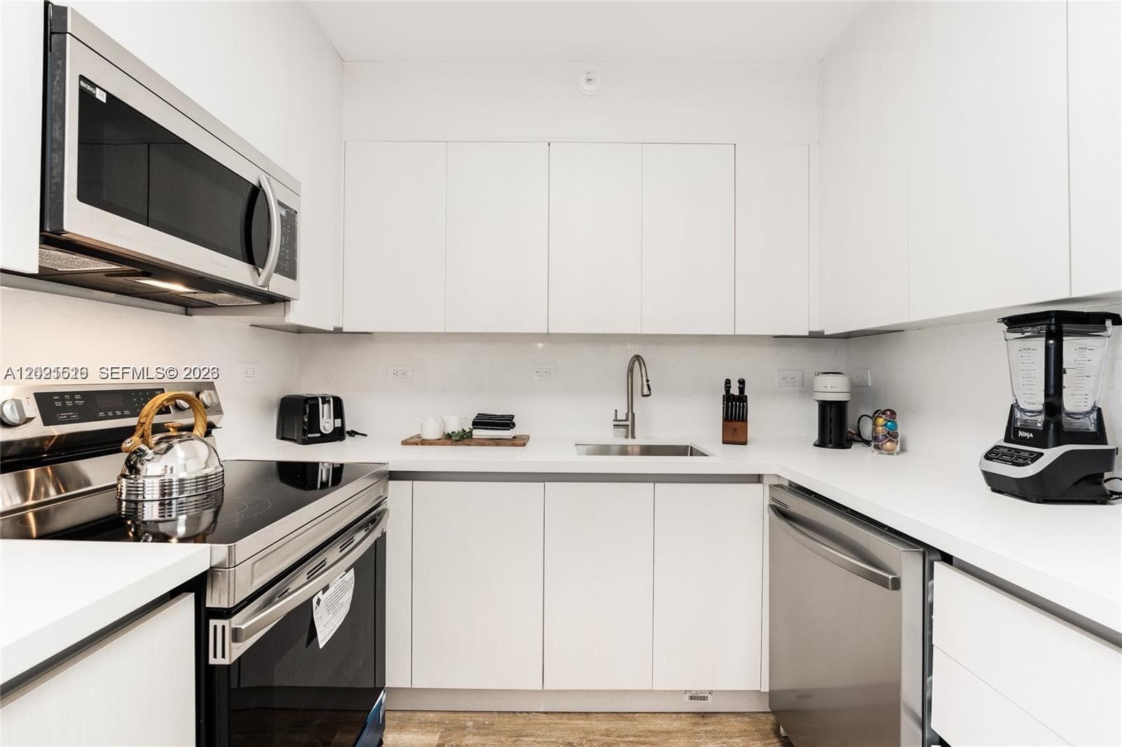 1500 Bay Rd # 416S, Miami Beach FL 33139 — 13