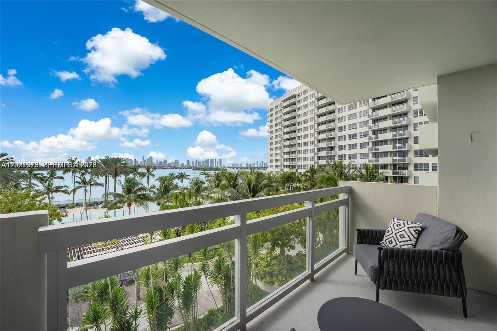 1500 Bay Rd # 416S, Miami Beach FL 33139 — 1