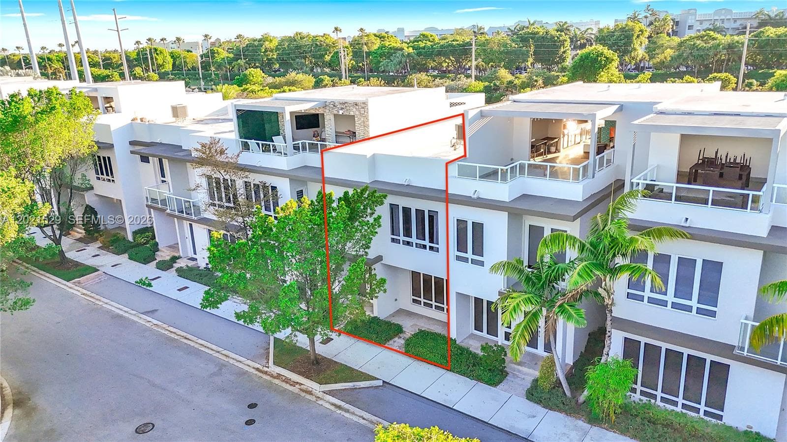 6400 NW 105th Pl, Doral FL 33178 — 1