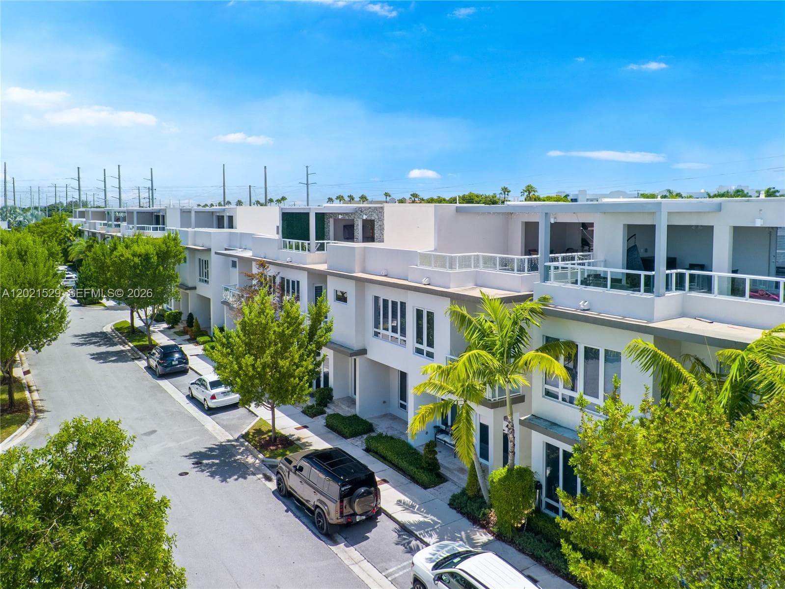 6400 NW 105th Pl, Doral FL 33178 — 55