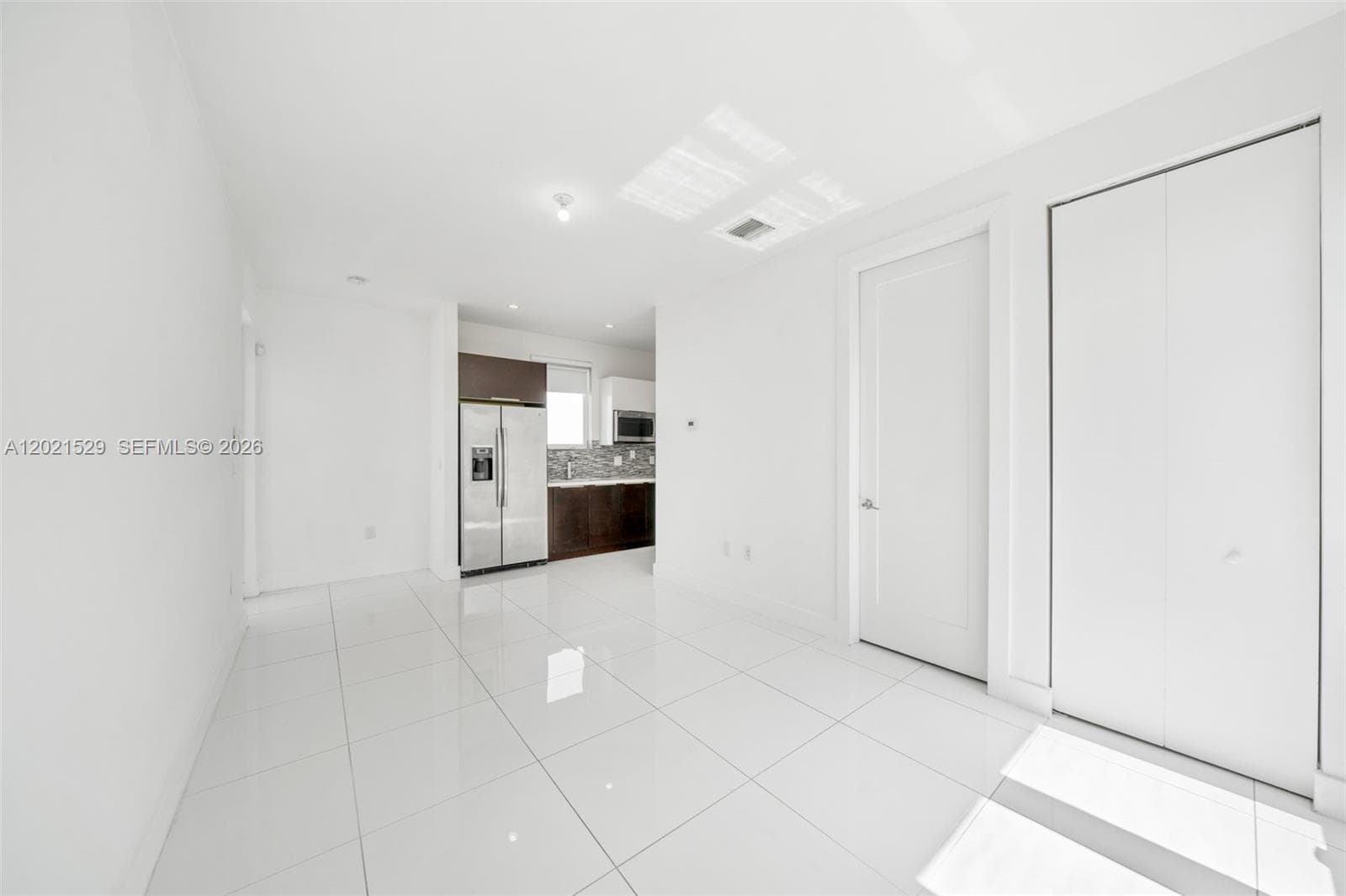 6400 NW 105th Pl, Doral FL 33178 — 25