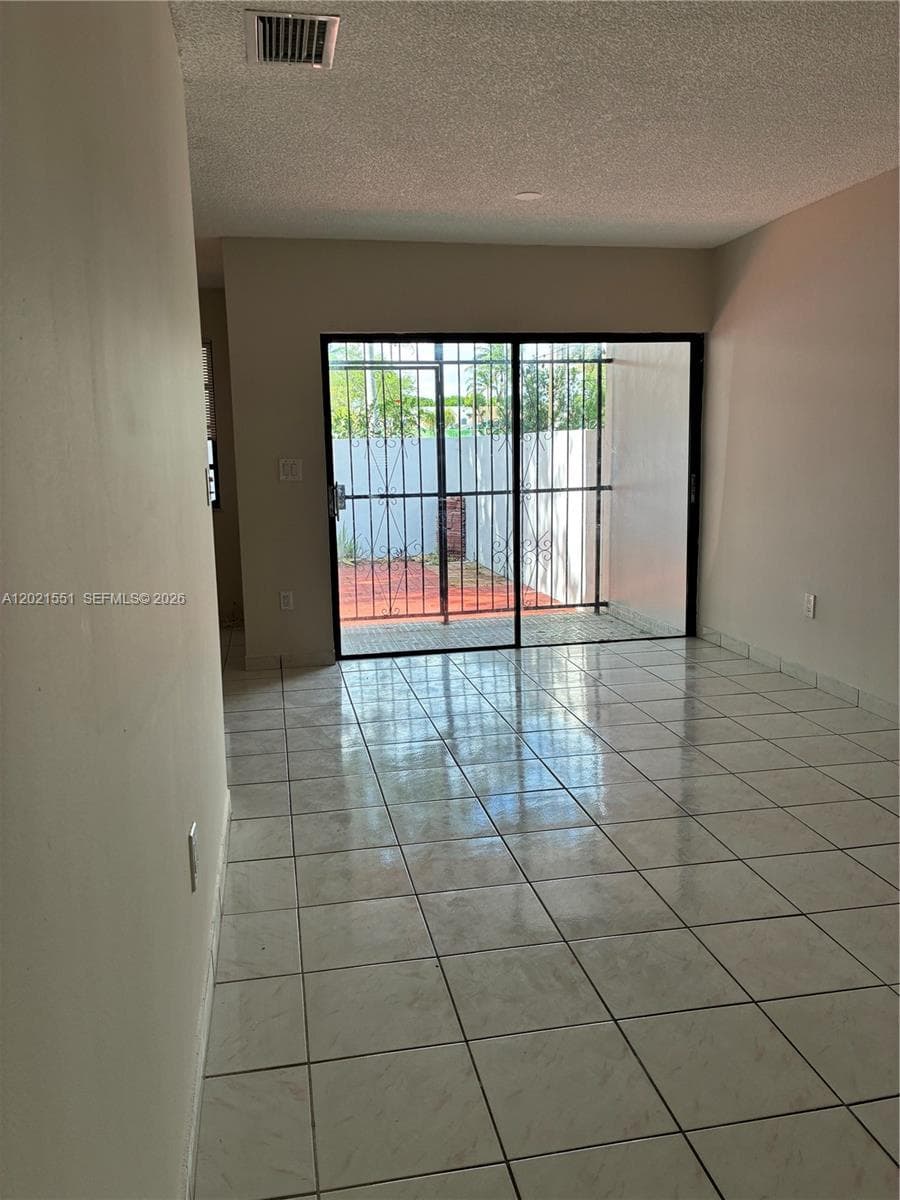 10881 SW 24th Ter # 10881, Miami FL 33165 — 2
