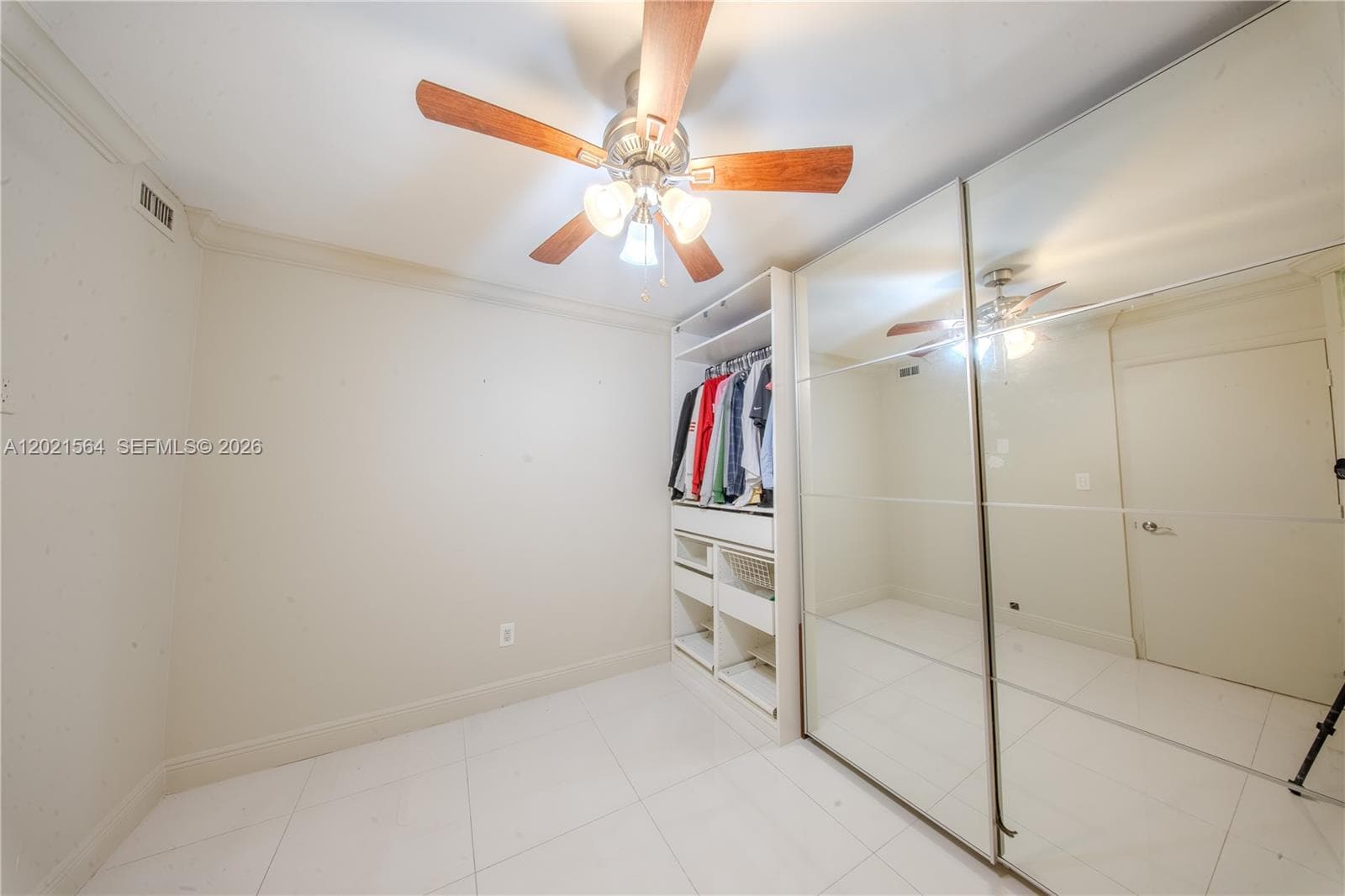 1660 NE 191st St # 1, Miami FL 33179 — 20