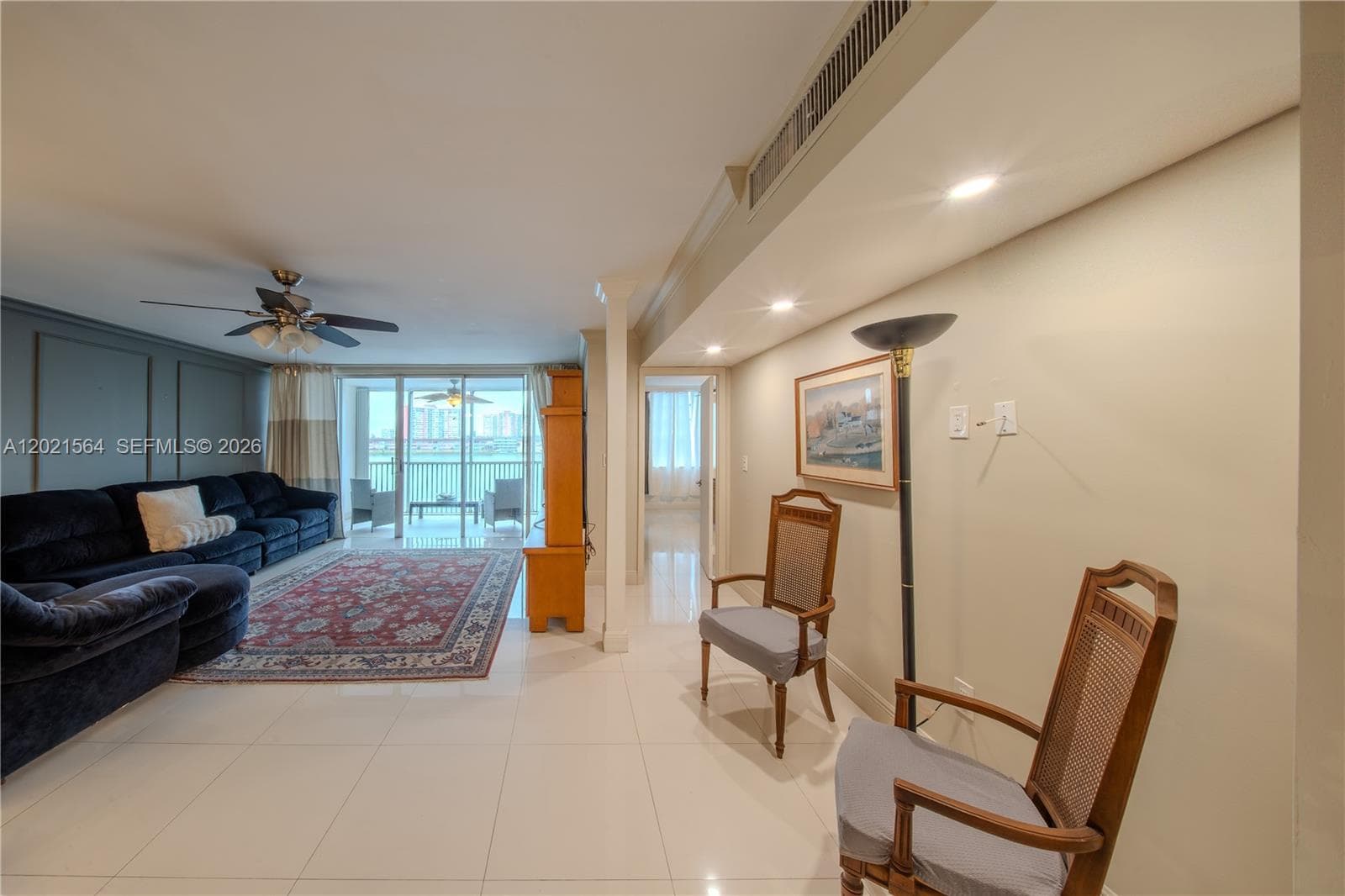 1660 NE 191st St # 1, Miami FL 33179 — 15