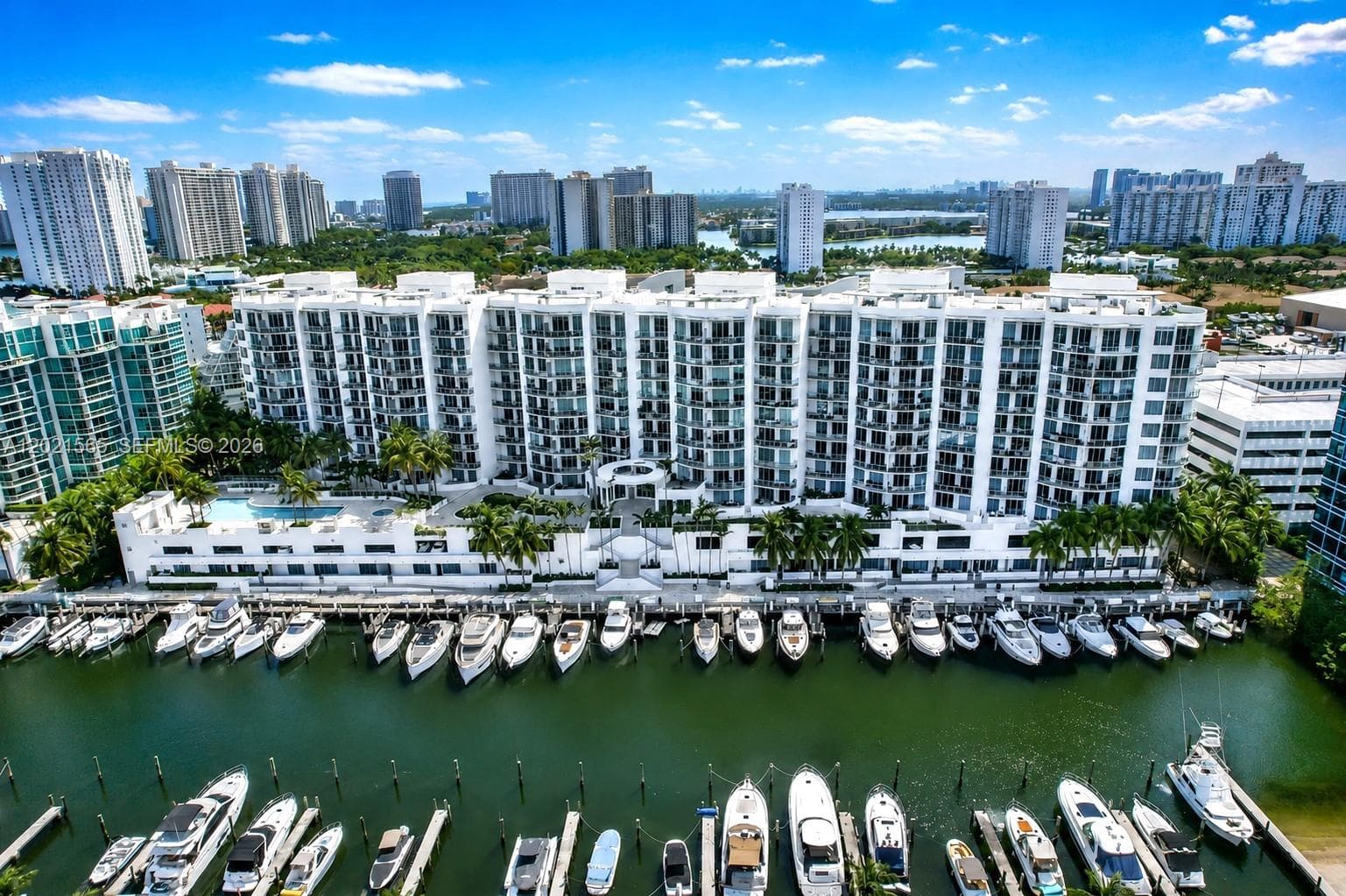 3029 NE 188th St # 819, Aventura FL 33180 — 1