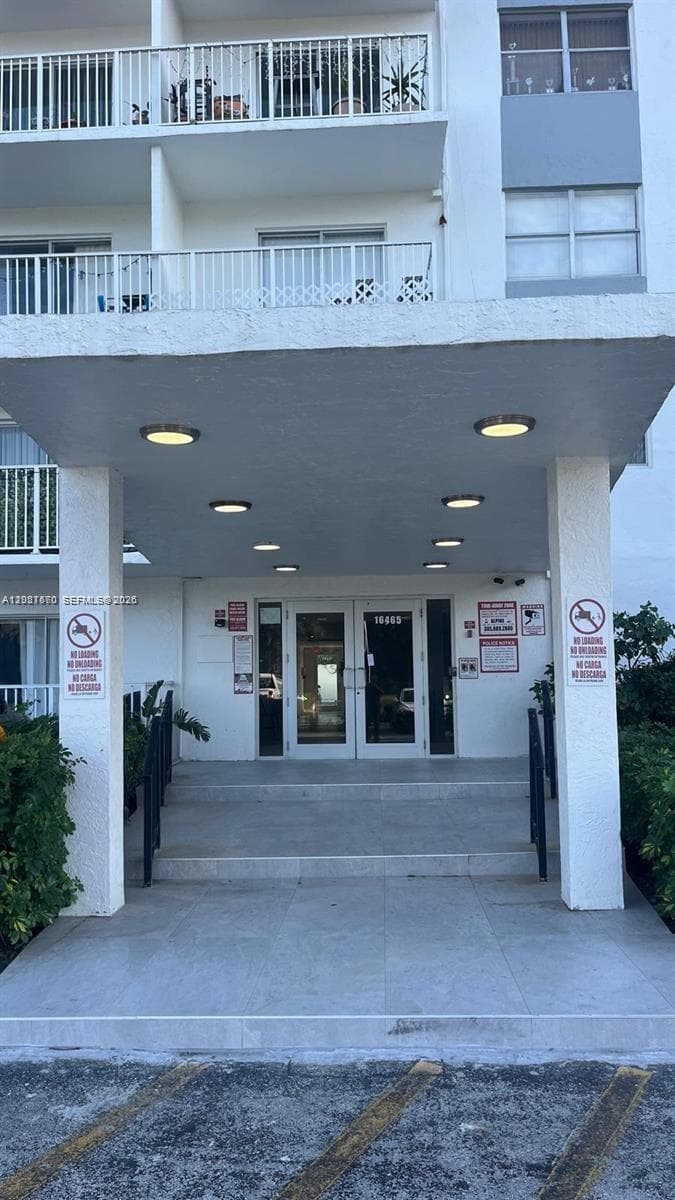 16465 NE 22nd Ave # 405, North Miami Beach FL 33160 — 3