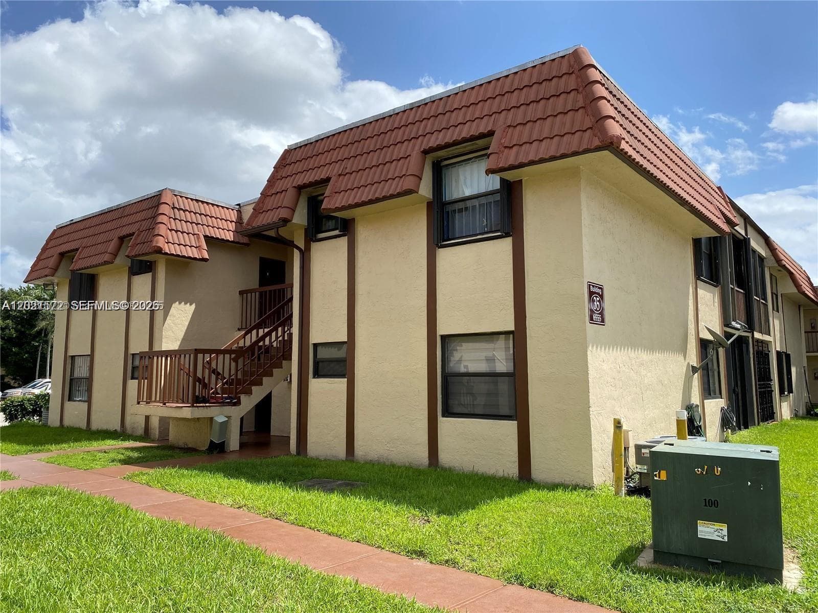 2715 W 66th St # 21, Hialeah FL 33016 — 1