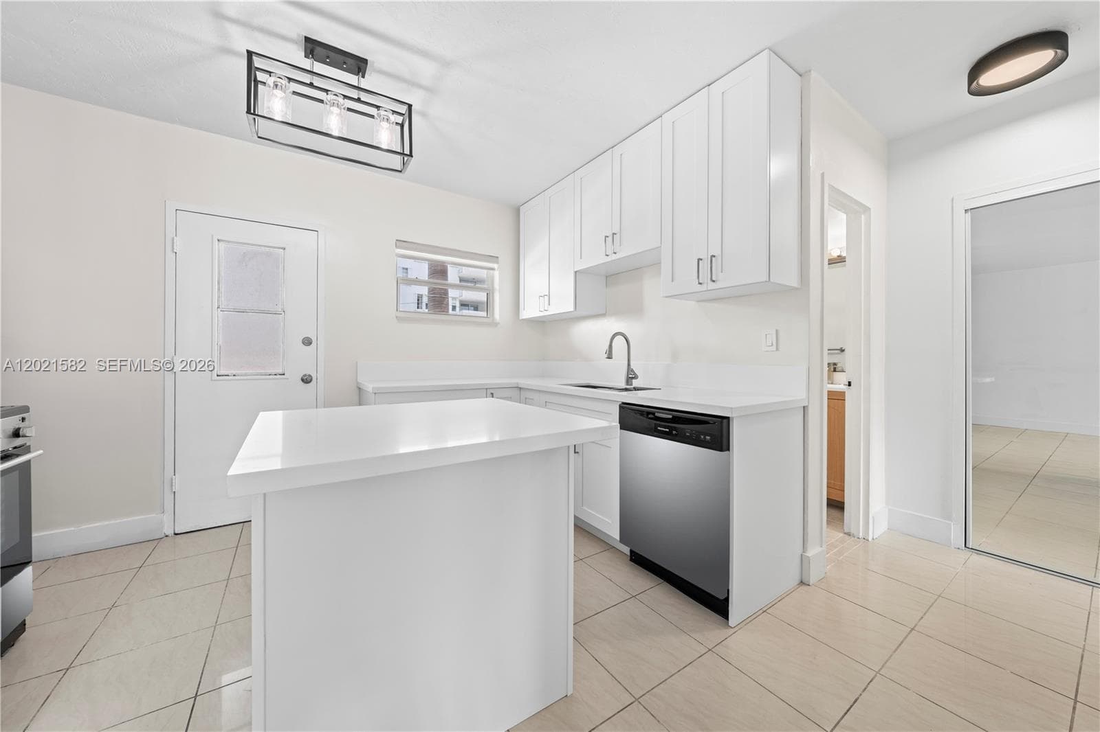 1300 Lincoln Rd # D204, Miami Beach FL 33139 — 5