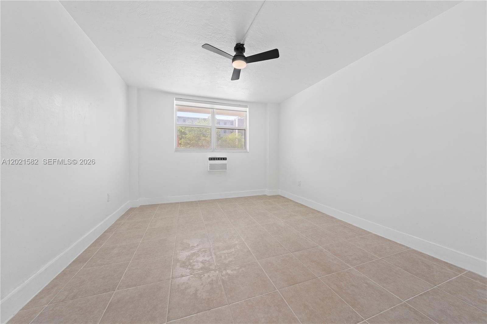 1300 Lincoln Rd # D204, Miami Beach FL 33139 — 11